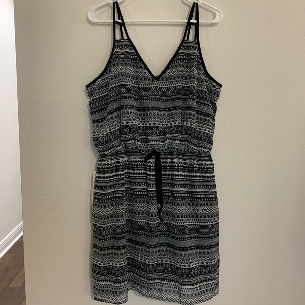 EUC Black & White XL Dress